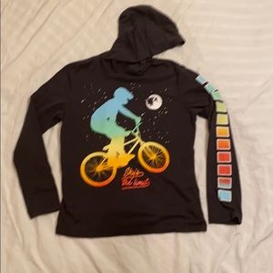 NWOT GRAPHIC HOODIE